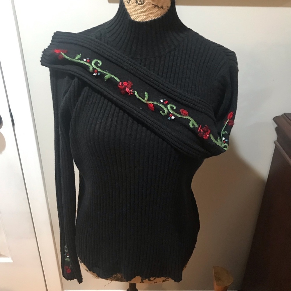 🌺VINTAGE FIRST ISSUE (Liz Claiborne) Turtleneck